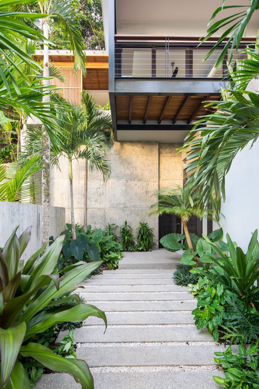 Joya Villas by Studio Saxe
