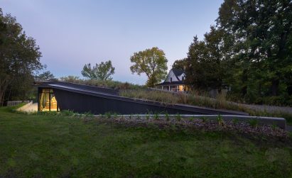 Landscape Pavilion by Anne Carrier architecture
