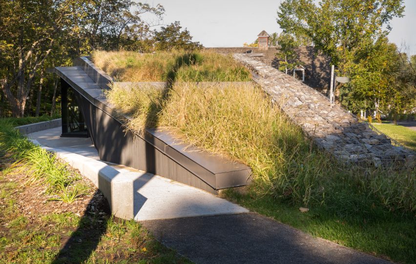 Landscape Pavilion by Anne Carrier architecture