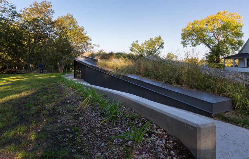 Landscape Pavilion by Anne Carrier architecture