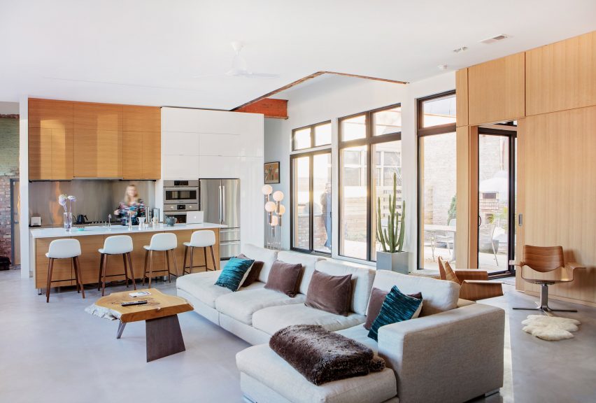 Logan Certified by Moss Design