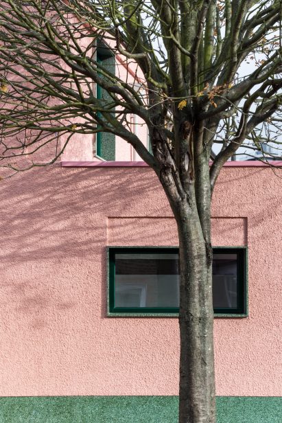 Pink-and-green house by Office S&M is an antidote to London's bland rental market