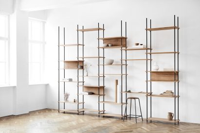 Moebe creates flexible shelving system that is held together by wooden wedges