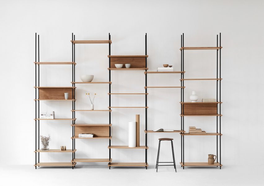 Moebe creates flexible shelving system that is held together by wooden wedges