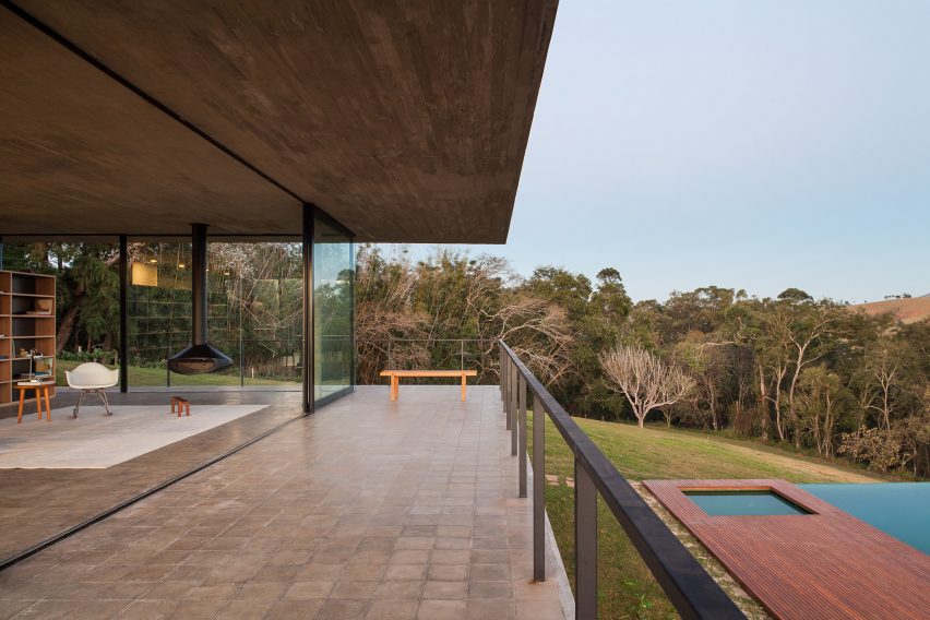 Moenda House by Felipe Rodrigues arquiteto