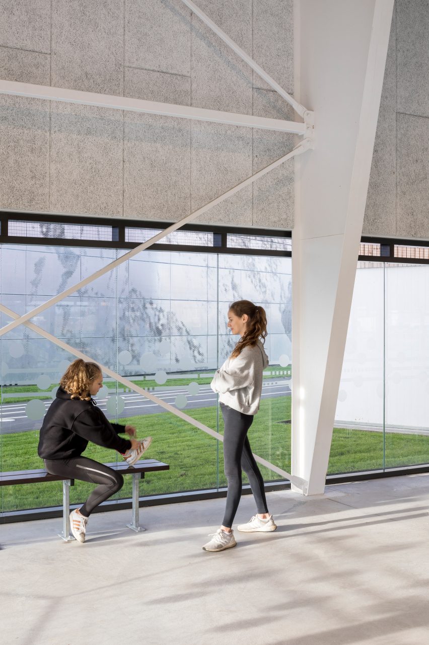 Multi-purpose Sports and Community Facility by Nord Architects