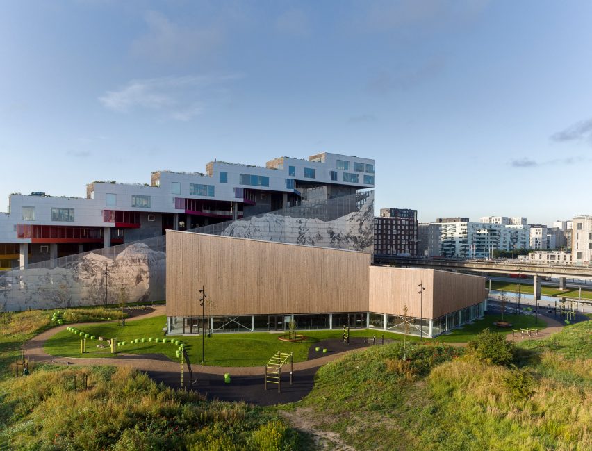 Multi-purpose Sports and Community Facility by Nord Architects