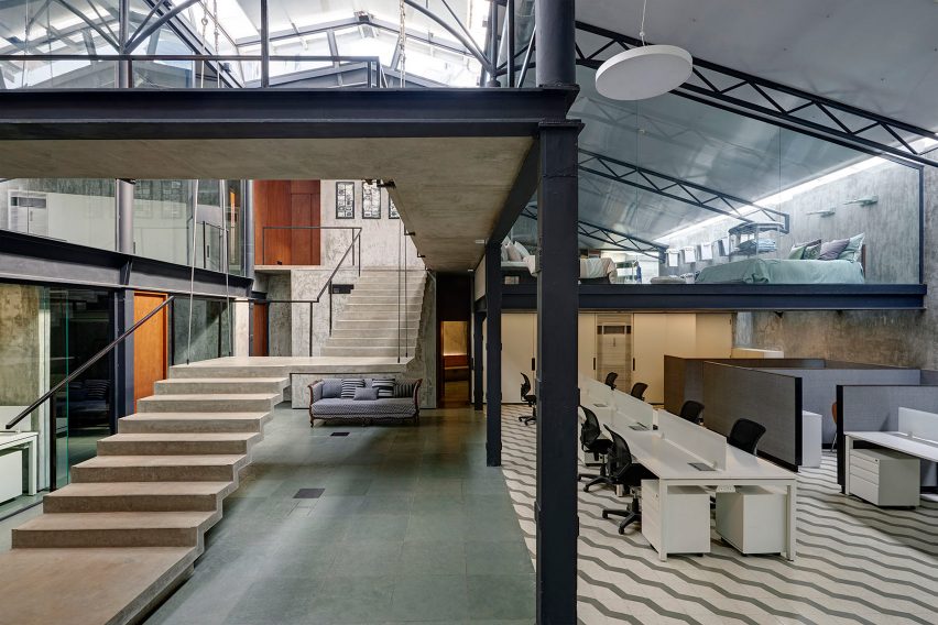 Office in Mumbai by SJK Architects