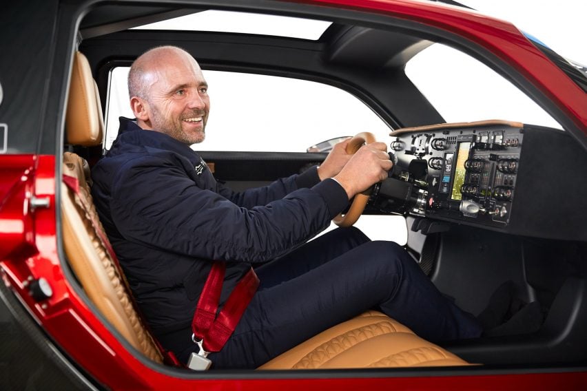Pal-V presents "world's first" certified commercial flying car