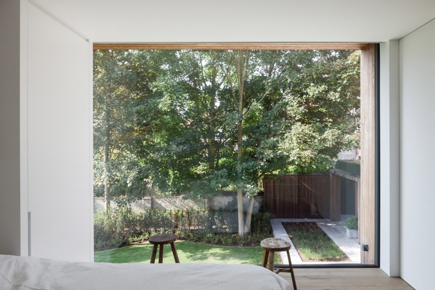 Pied-a-Terre annex by Steven Vandenborre