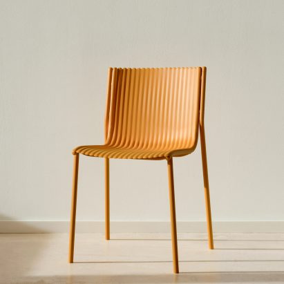 Ilseop Yoon creates pleated chairs from sheets of aluminium
