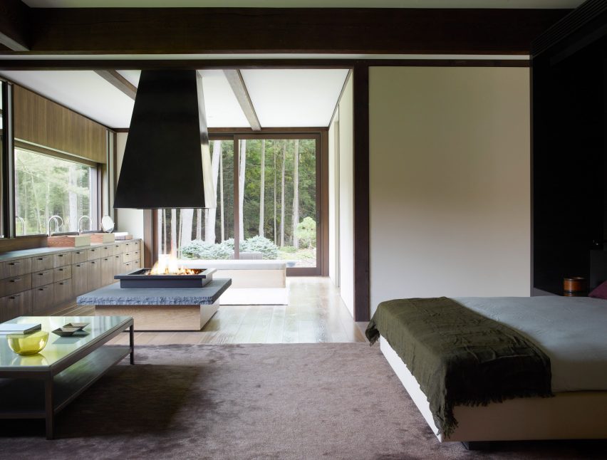 Pound Ridge House by Tsao McKown
