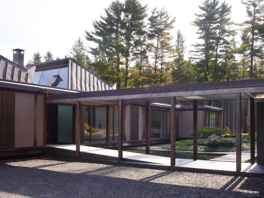Pound Ridge House by Tsao McKown