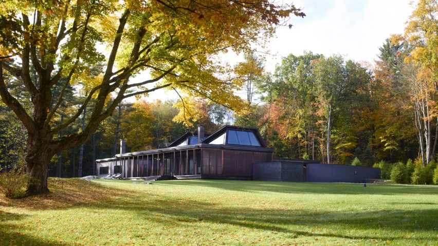 Pound Ridge House by Tsao McKown