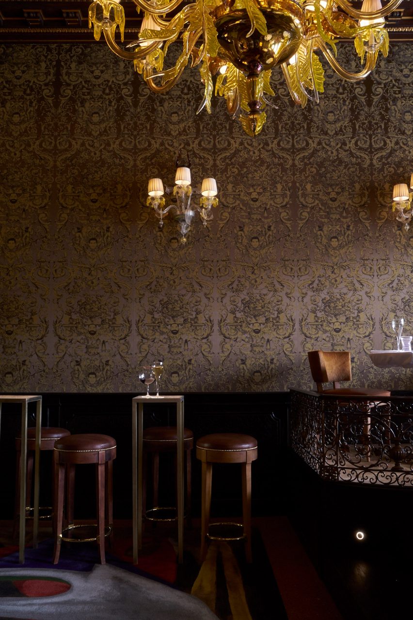 Quadri by Philippe Starck