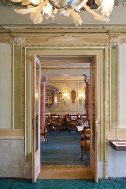 Quadri by Philippe Starck