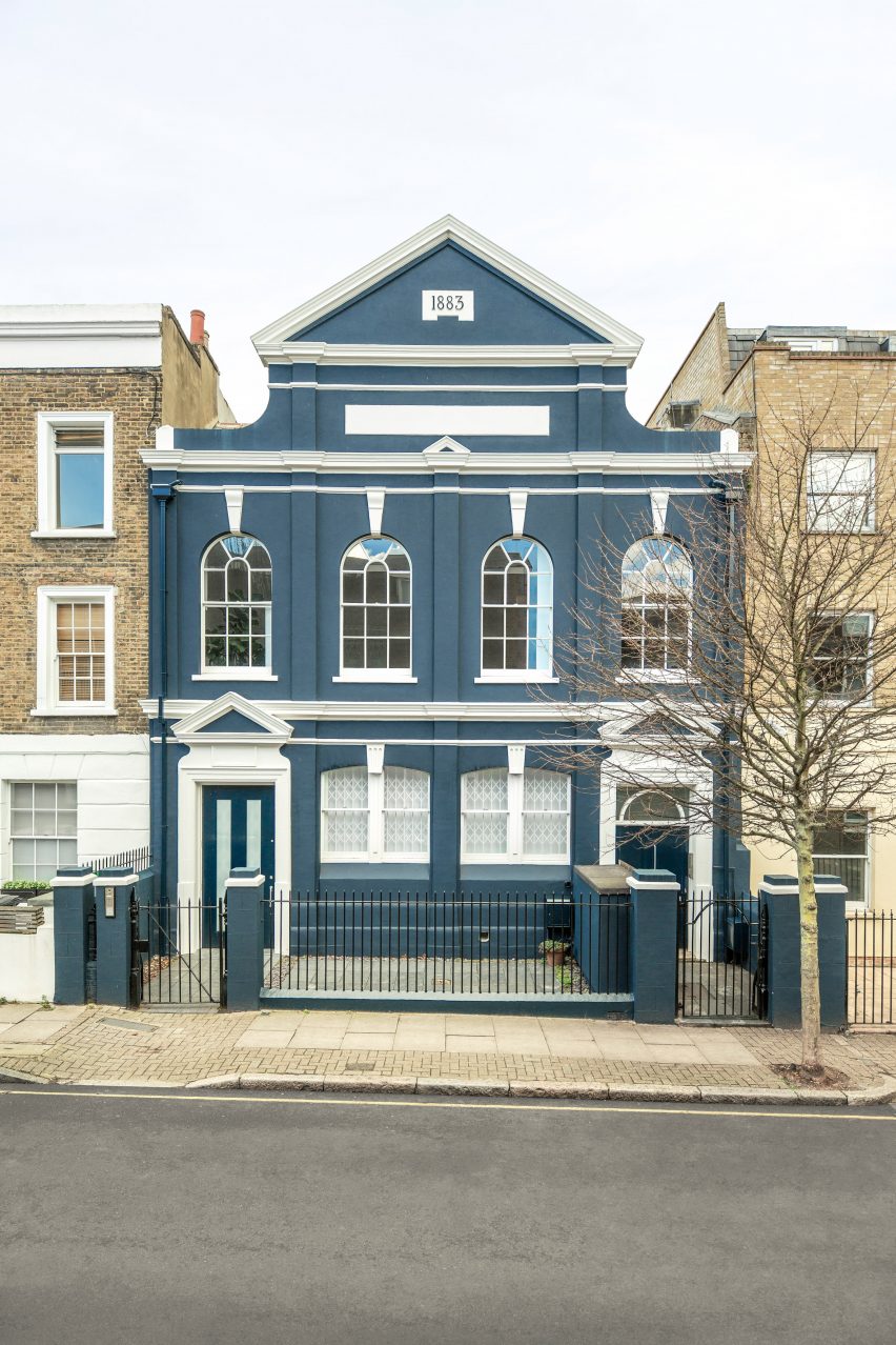 Replica House Studios by Surman Weston