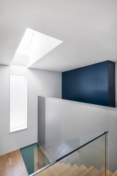 Courcelette Residence by Naturehumaine