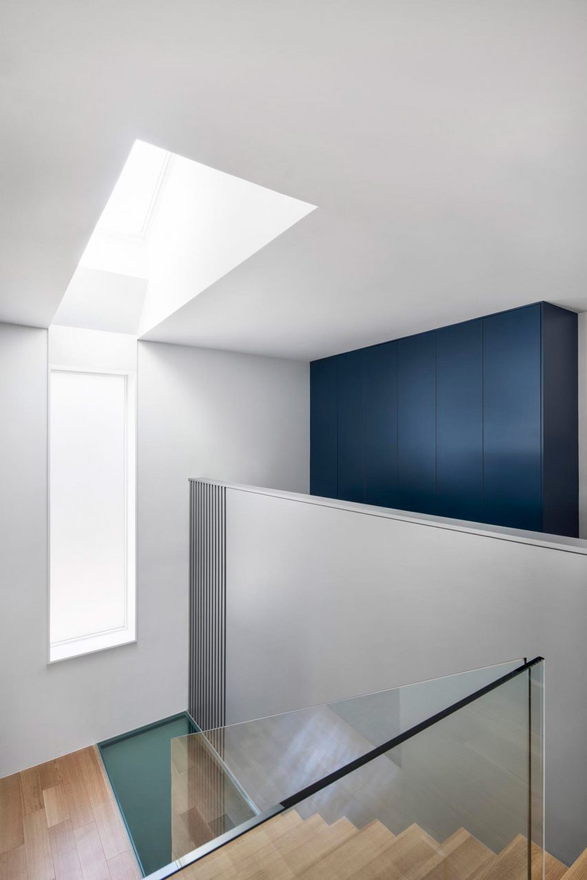 Courcelette Residence by Naturehumaine