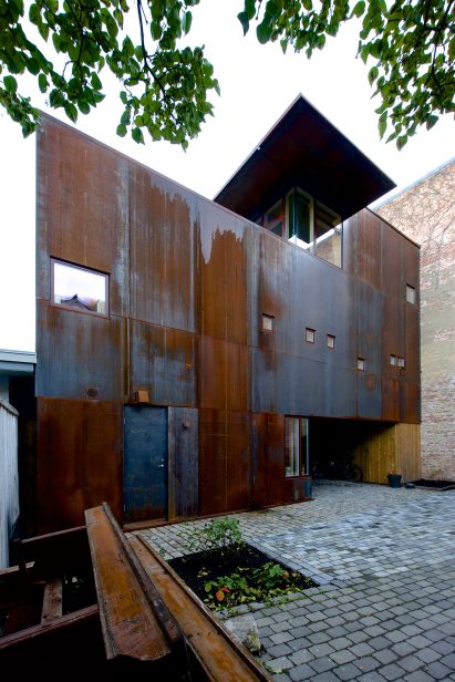 Rust House by Jarmund/Vigsnæs Architects