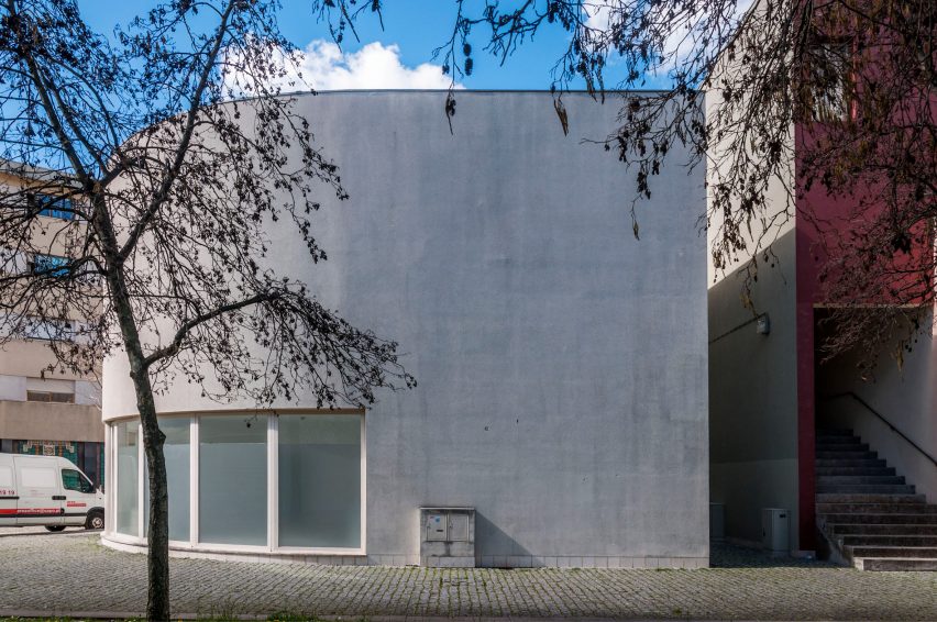SAAL Bouça by Alvaro Sİza photographed by Zeynep Yılmaztürk​