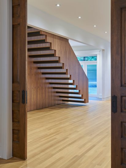 Sawyer Residence by Vladimir Radutny
