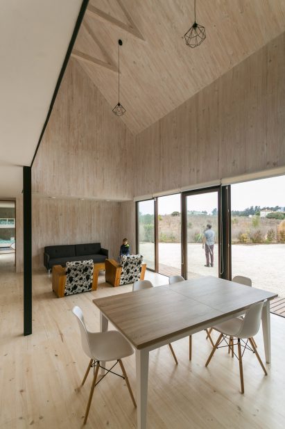 Shotgun House by Alejandro Soffia