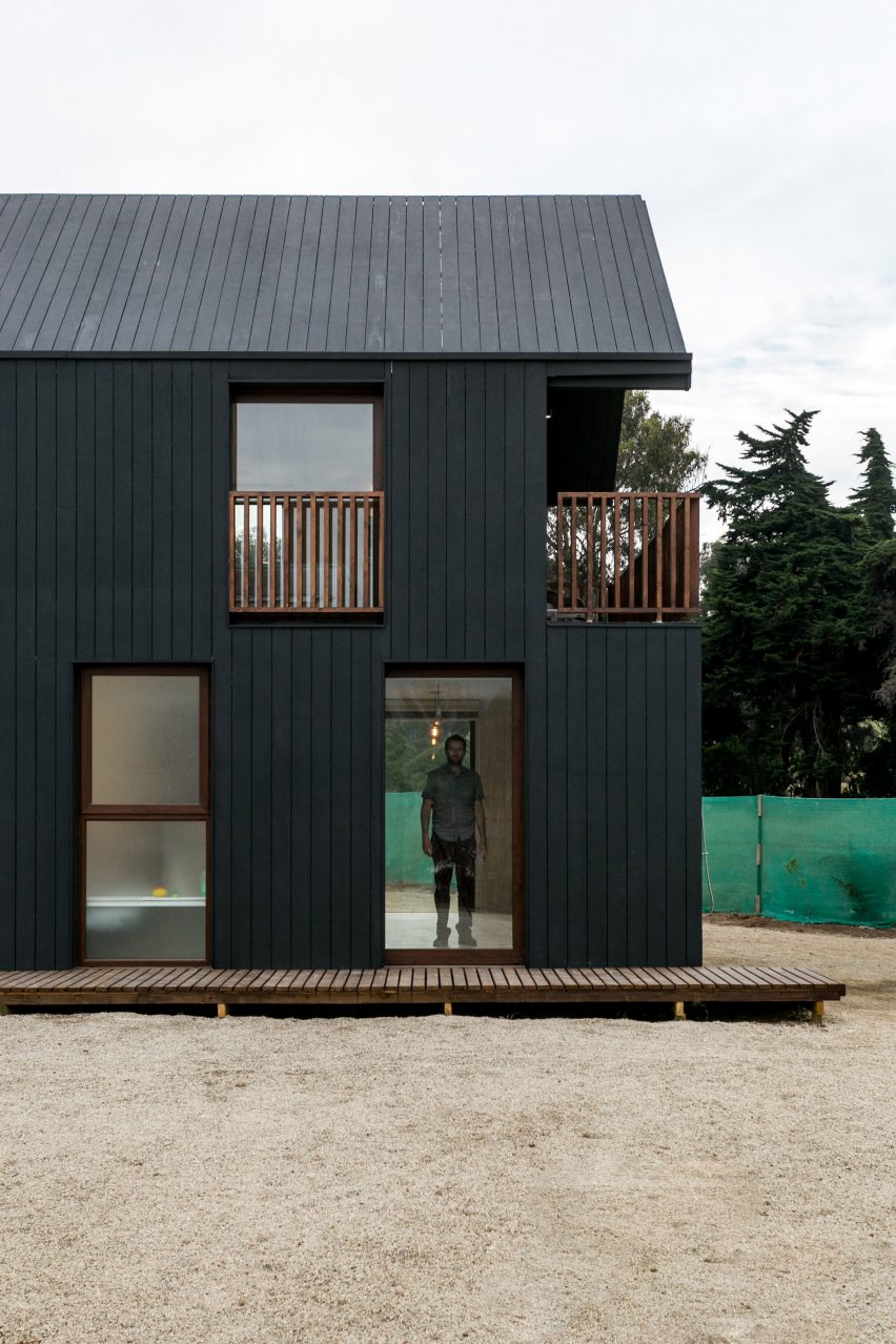 Shotgun House by Alejandro Soffia