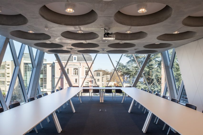 Social Welfare Office by WAW Architects