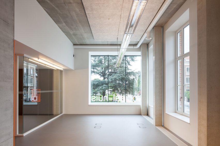 Social Welfare Office by WAW Architects