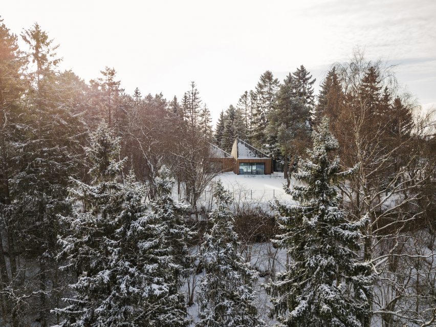 Summerhouse in Muraste by KUU Arhitektid