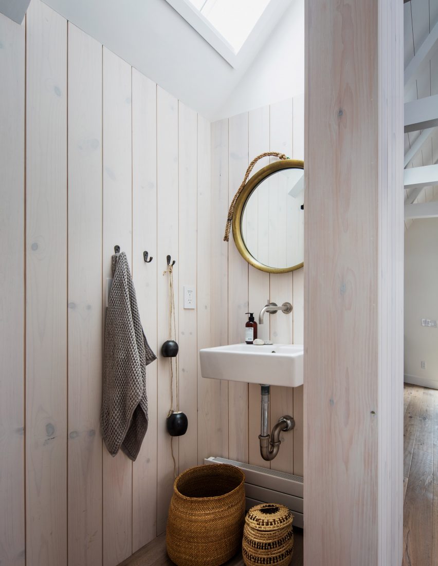 Surf House by T W Ryan Architecture