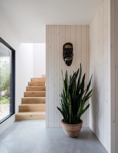 Surf House by T W Ryan Architecture