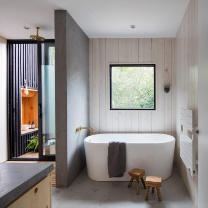 Surf House by T W Ryan Architecture