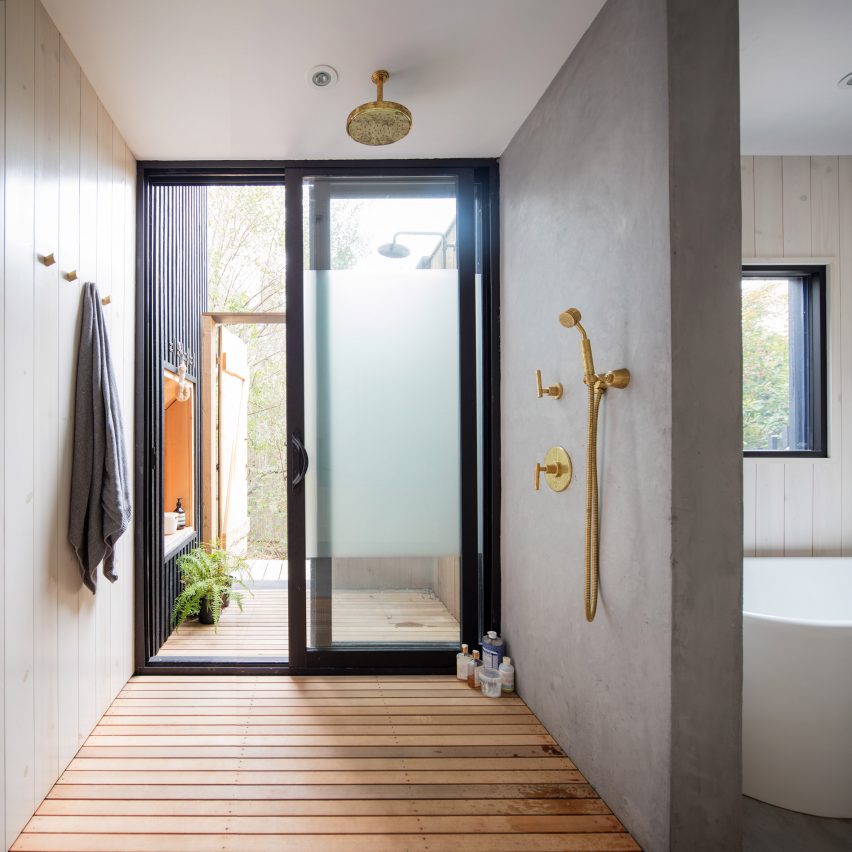 Surf House by T W Ryan Architecture