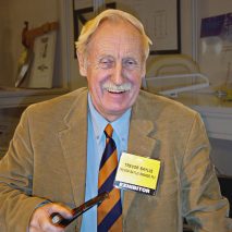 Wind-up radio inventor Trevor Baylis dies aged 80