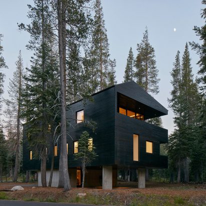10 architecture projects that prove black is the new black
