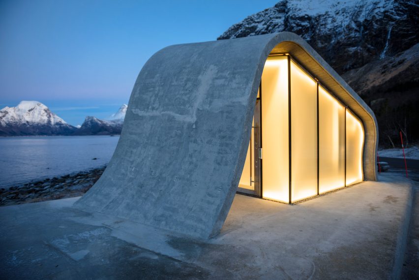 Ureddplassen (Norwegian Scenic Route) by Haugen/Zohar Arkitekter