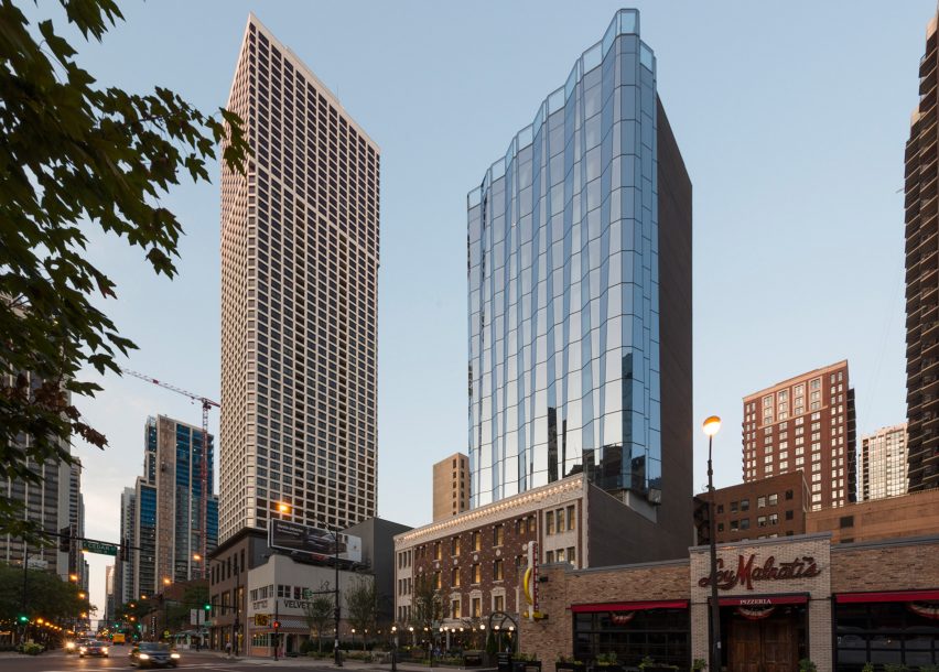 Pleated glass tower tops Viceroy Chicago hotel by Goettsch Partners