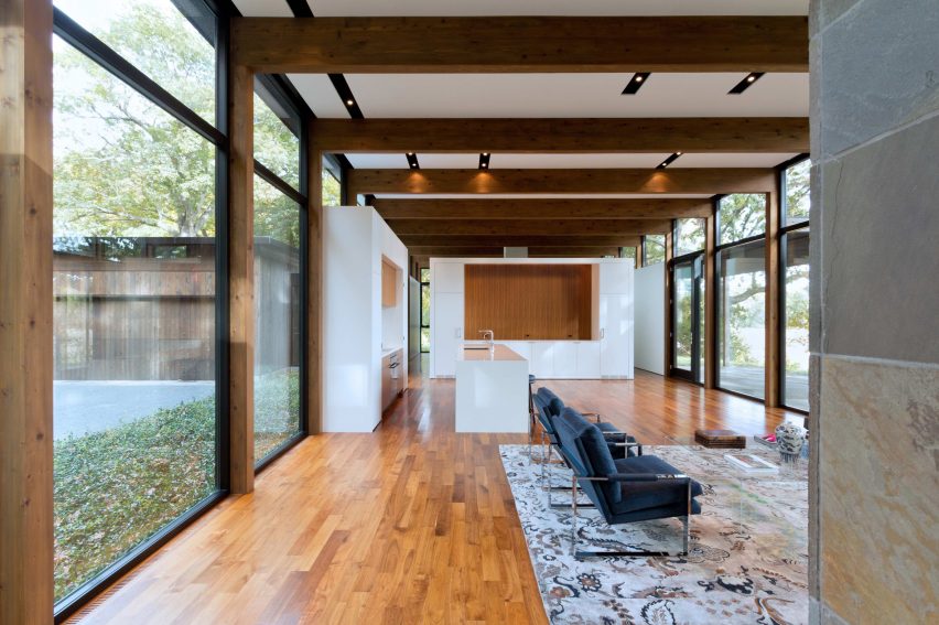 Woodland House by Altus Architecture & Design