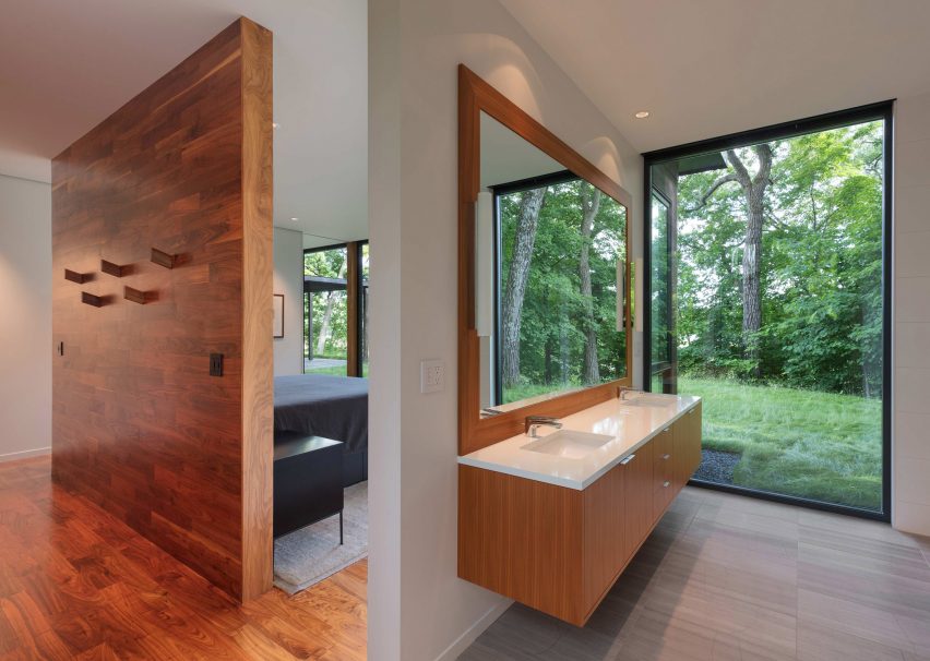 Woodland House by Altus Architecture & Design