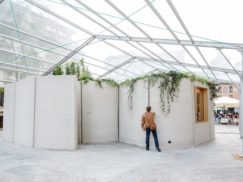 CLS Architetti and Arup use a portable robot to 3D print a house in Milan
