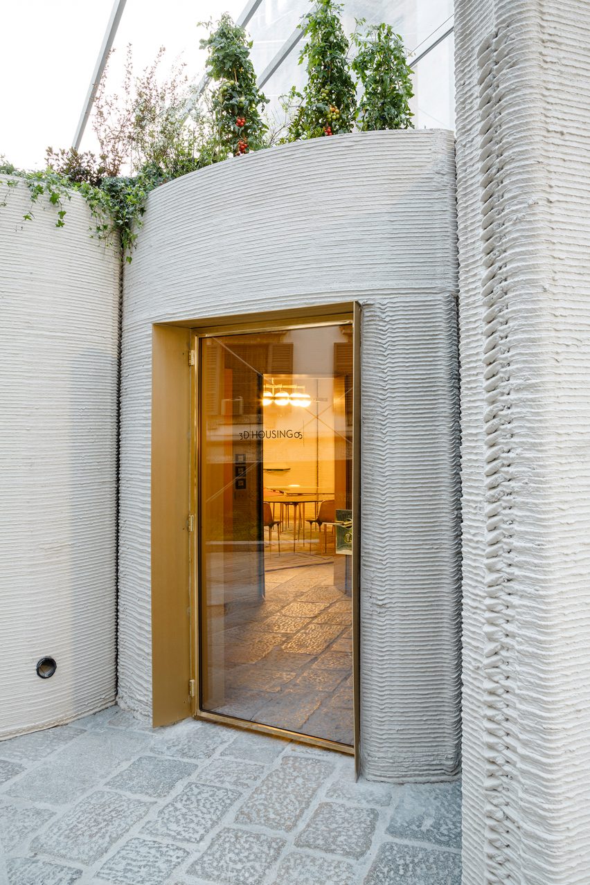 CLS Architetti and Arup use a portable robot to 3D print a house in Milan