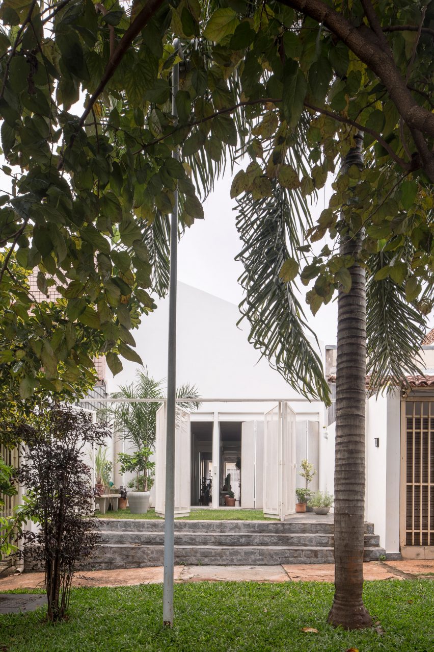 711H House by Bloco Arquitetos