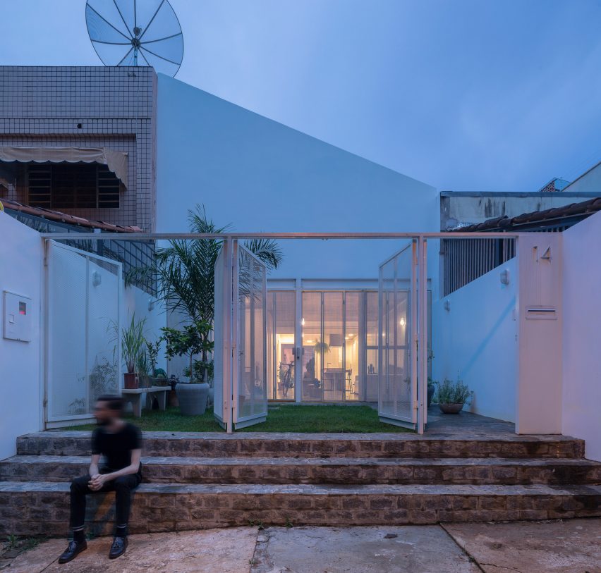 711H House by Bloco Arquitetos