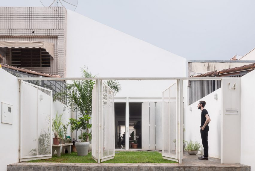 711H House by Bloco Arquitetos