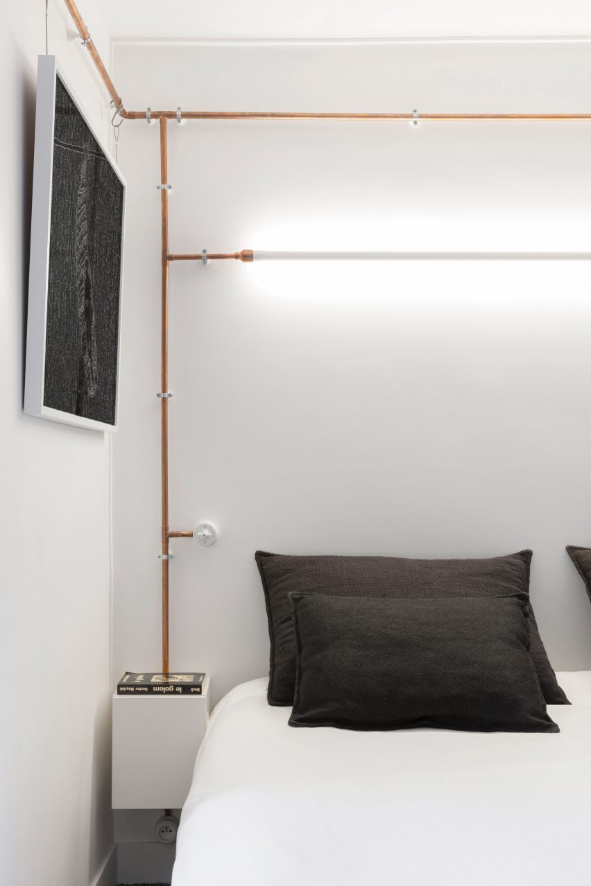 ARL008_Shaker Studio by Ariel Claudet