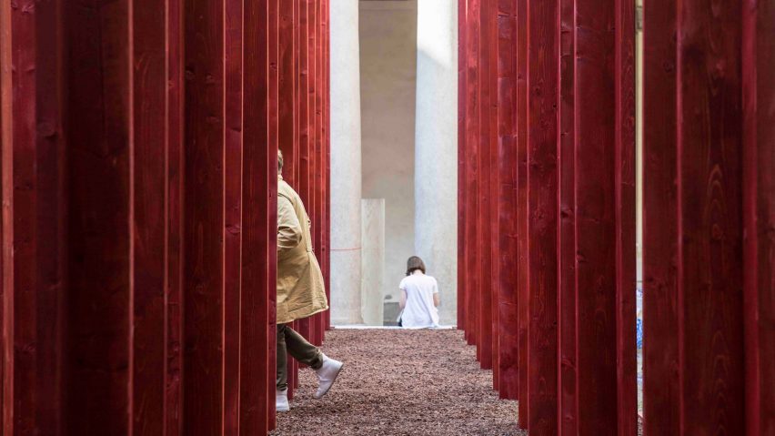 Asif Khan creates “something between a forest and an open-air cathedral” within Milanese palazzo