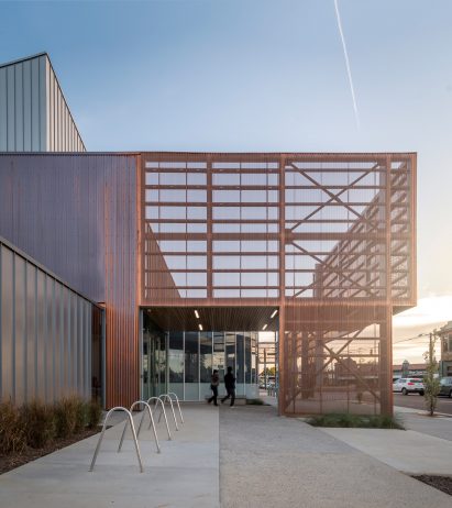 Ballet Memphis by Archimania