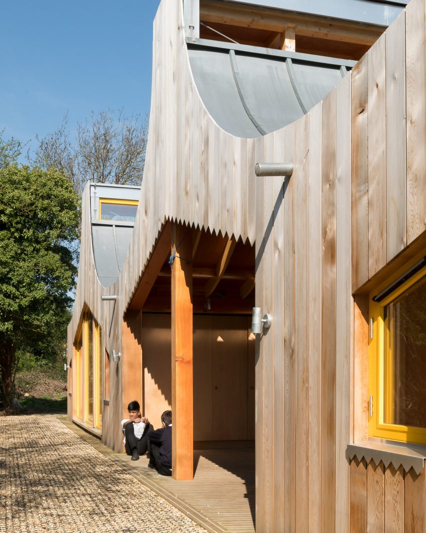 Belvue woodland school by Studio Weave